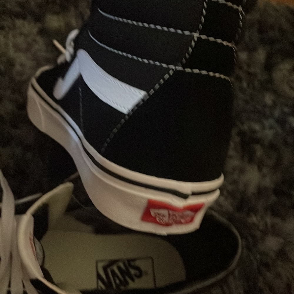 vans - Picture 7 of 8